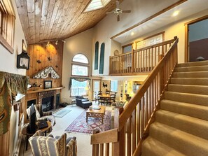 Smart TV, fireplace, table tennis, books - Greenspring Townhome at Mount Snow with free shuttle, Amenities (Dover)