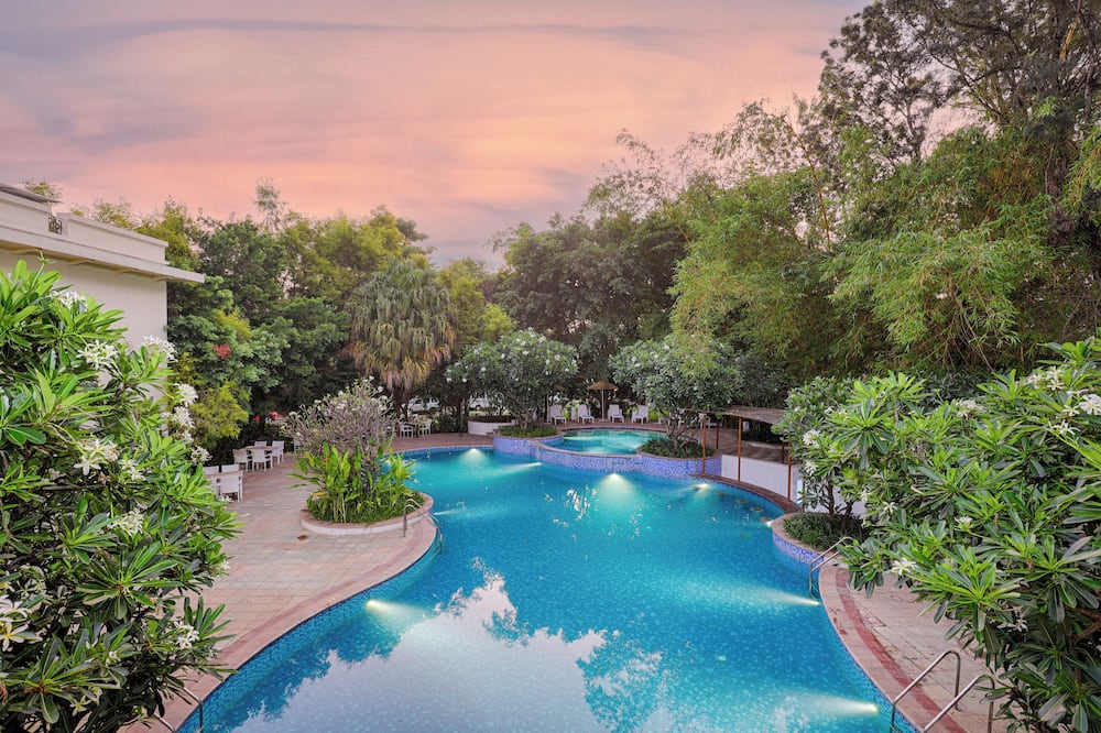 Club Mahindra Golden Landmark