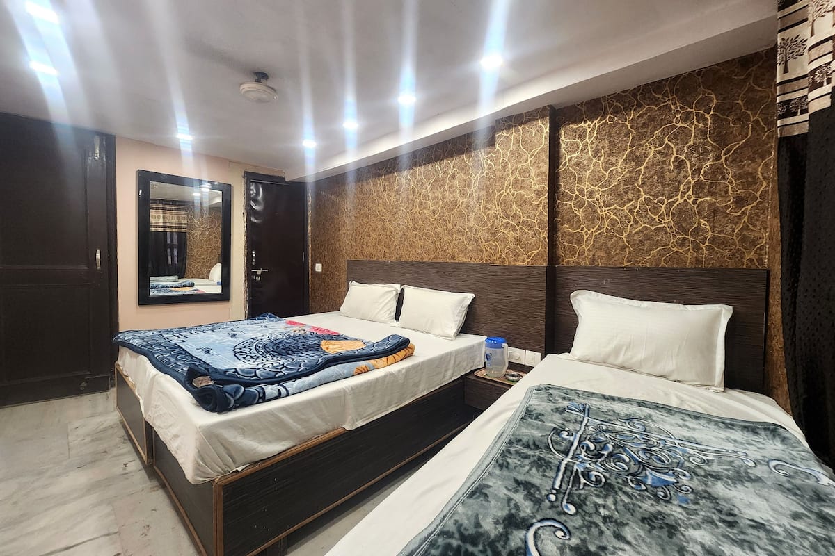 Soundproofing, free WiFi