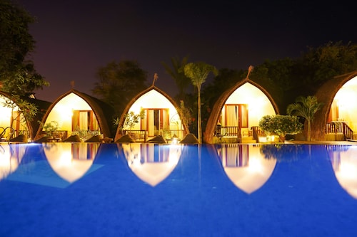 Living Asia Sunset Resort