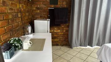 2 Schlafzimmer, Schreibtisch, Bügeleisen/Bügelbrett, kostenloses WLAN