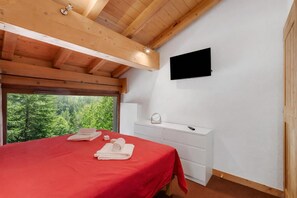 2 quartos, Wi-Fi de cortesia, roupa de cama