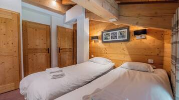 2 phòng ngủ, truy cập Internet không dây miễn phí, bộ trải giường