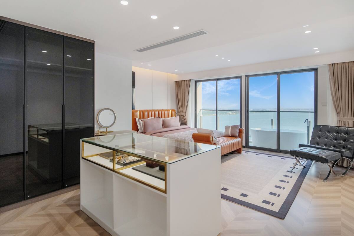 Executive Suite, Balcony, River View