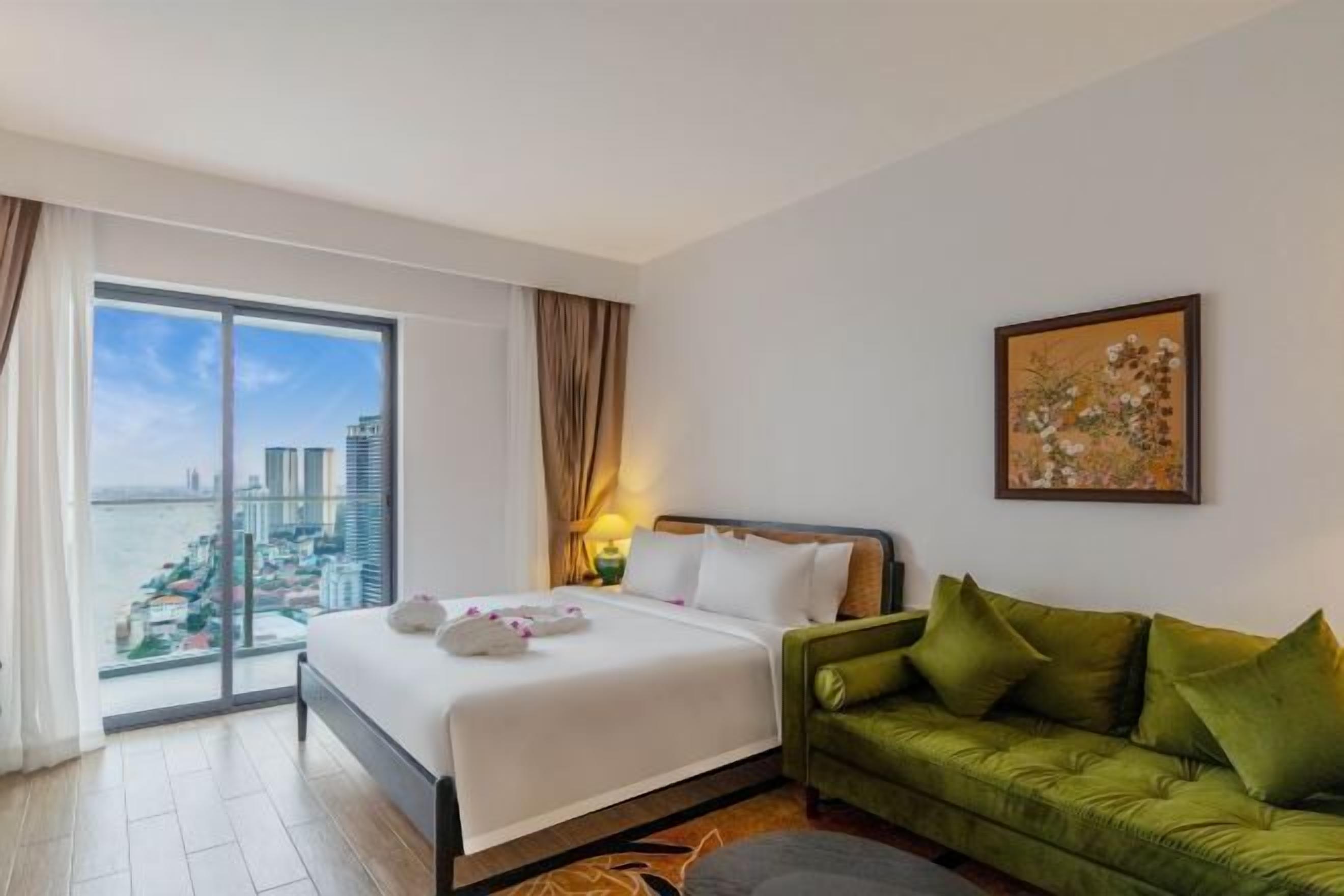 Minibar, Zimmersafe, Verdunkelungsvorhänge, schallisolierte Zimmer