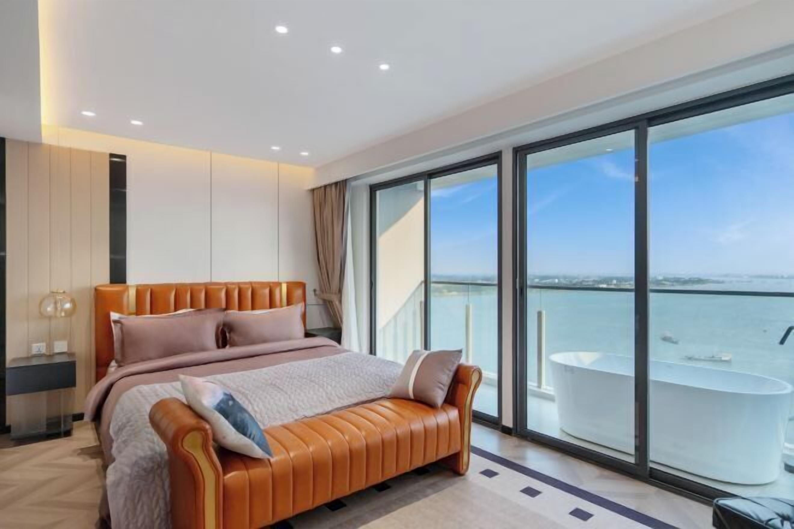 Minibar, Zimmersafe, Verdunkelungsvorhänge, schallisolierte Zimmer