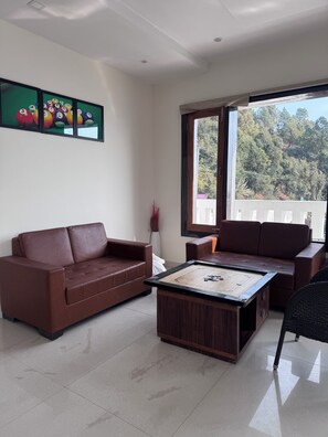 Game viewing - Cozy Kanatal Hotel And Resort (Tehri)