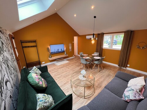 House T3 air-conditioned free parking quiet area close to factory outlets