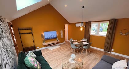 House T3 air-conditioned free parking quiet area close to factory outlets