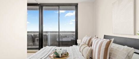 2 多间卧室、熨斗/熨衣板、WiFi、床单