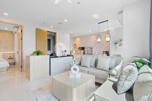 Living area - Savya Aparthotel by Kozystay - Bandung (Bandung)