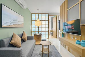 Living area - Savya Aparthotel by Kozystay - Bandung (Bandung)