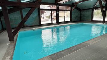 Innenpool, beheizter Pool