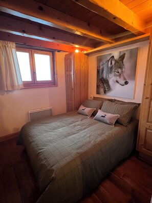 2 Schlafzimmer, Zimmersafe, kostenloses WLAN, Bettwäsche