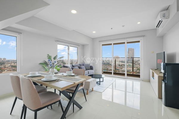 Apartamento, 3 habitaciones, vistas a la ciudad | Comedor