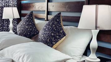 Standard Double Room Single Use | Iron/ironing board, free WiFi