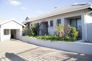 Property grounds - Tribute Guest House Matala (Maseru)