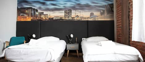 Studio, 1 Bedroom | 1 bedroom, desk, laptop workspace, iron/ironing board