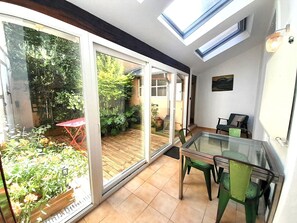 Interior - Belle Maison 8 pers- patio- wifi (Châteauroux)
