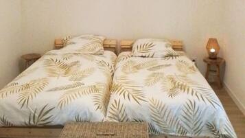 2 bedrooms, iron/ironing board, travel cot, bed sheets