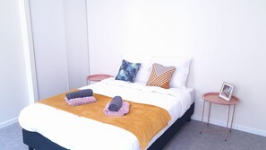 2 bedrooms, bed sheets - Ecueillé centre -bel appart neuf 2 chambres (Ecueillé)