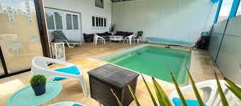 Chtx maison 7 pers jardin piscine