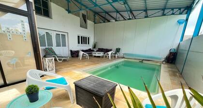 Chtx maison 7 pers jardin piscine