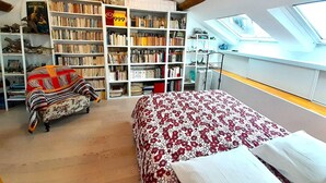 4 bedrooms, iron/ironing board, travel cot, free WiFi - Chtx, belle maison de ville 4 chb cour privée (Châteauroux)