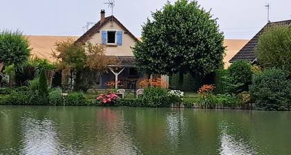 La maison de l'étang - 2 lits - wifi- jardin