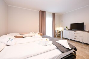 1 bedroom, iron/ironing board, free WiFi, bed sheets