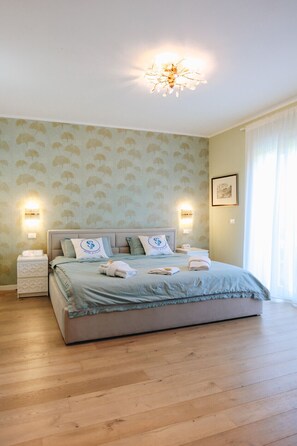 2 Schlafzimmer, BĂŒgeleisen/BĂŒgelbrett, kostenloses WLAN, BettwĂ€sche