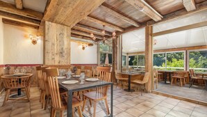 Restaurant - Hôtel Les Bains (Brides-les-Bains)