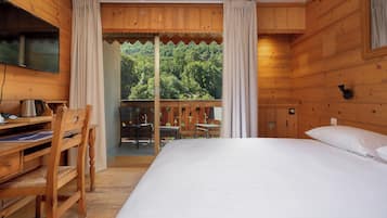 Classic Double Room, Balcony, Mountain View
