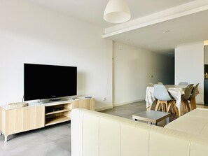 Fernseher