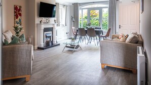 Smart-TV og peis