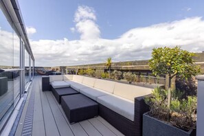 Family Penthouse, City View | Terrace/patio - Beautiful Penthouse with terrace (Edinburgh)