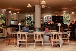 Siddeområde i lobbyen