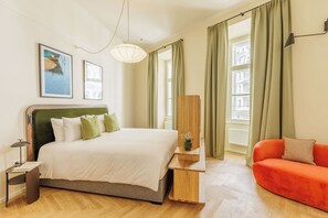 Wilde Superior Bedroom | In-room safe, blackout drapes, soundproofing, iron/ironing board - Wilde Aparthotels Vienna Fleischmarkt (Vienna)
