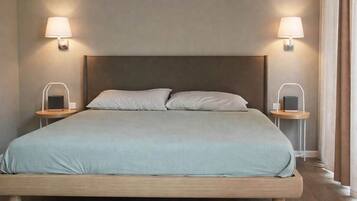 Silitysrauta/-lauta, Wi-Fi, vuodevaatteet