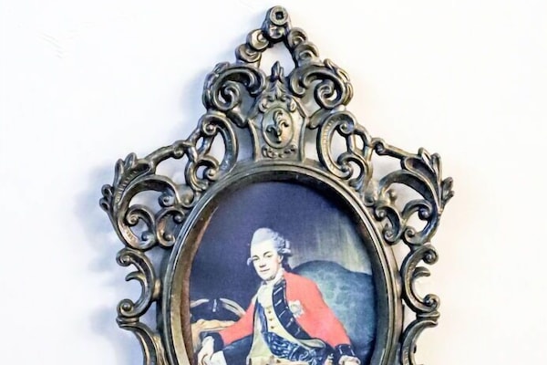 Haus, Zuhause, Garten, Dach, Gartenmöbel, Rasen, Hinterhof, Garten, Stuhl, Landscaping