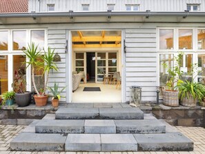 Exterior detail - Beautiful apartment for 2 people with WIFI, TV, terrace and pets allowed (Neustrelitz)