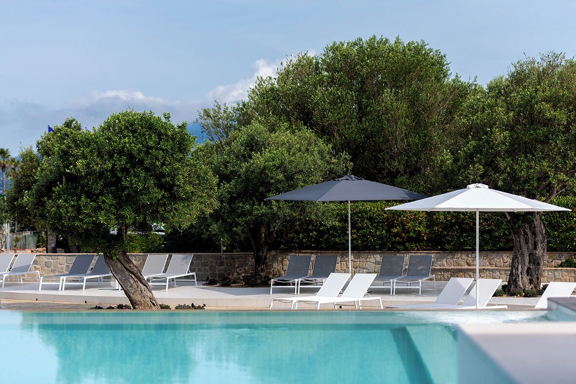 Seasonal outdoor pool