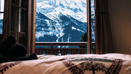 Welcoming 2-bedroom apartment in Brienz with stunning views