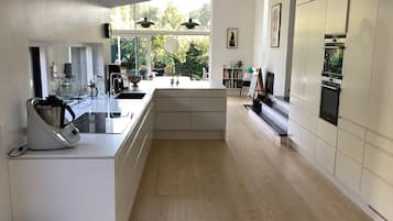 Frigorífic, forn, placa de cuina i rentaplats