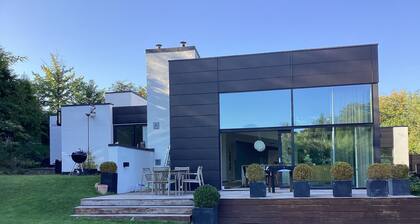 Beautiful, spacious house. Close to lakes, beaches, & Copenhagen. Great for kids