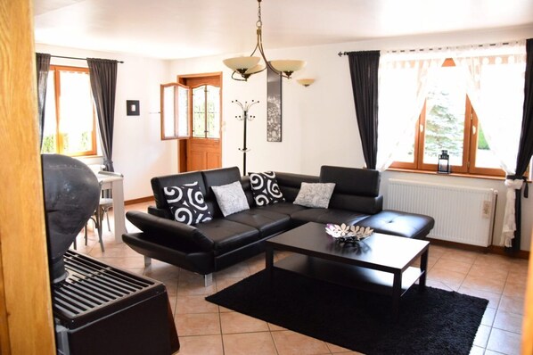 Télévision, baby-foot