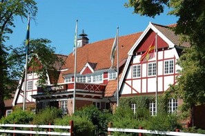 Exterior - Nackarpsdalen Gästgiveri (Röstånga)