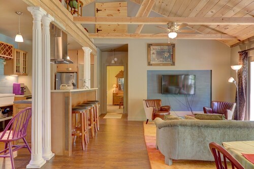 The Lodge- 3-bedroom with WiFi, AC and seasonal heated pool in gorgeous Amenia