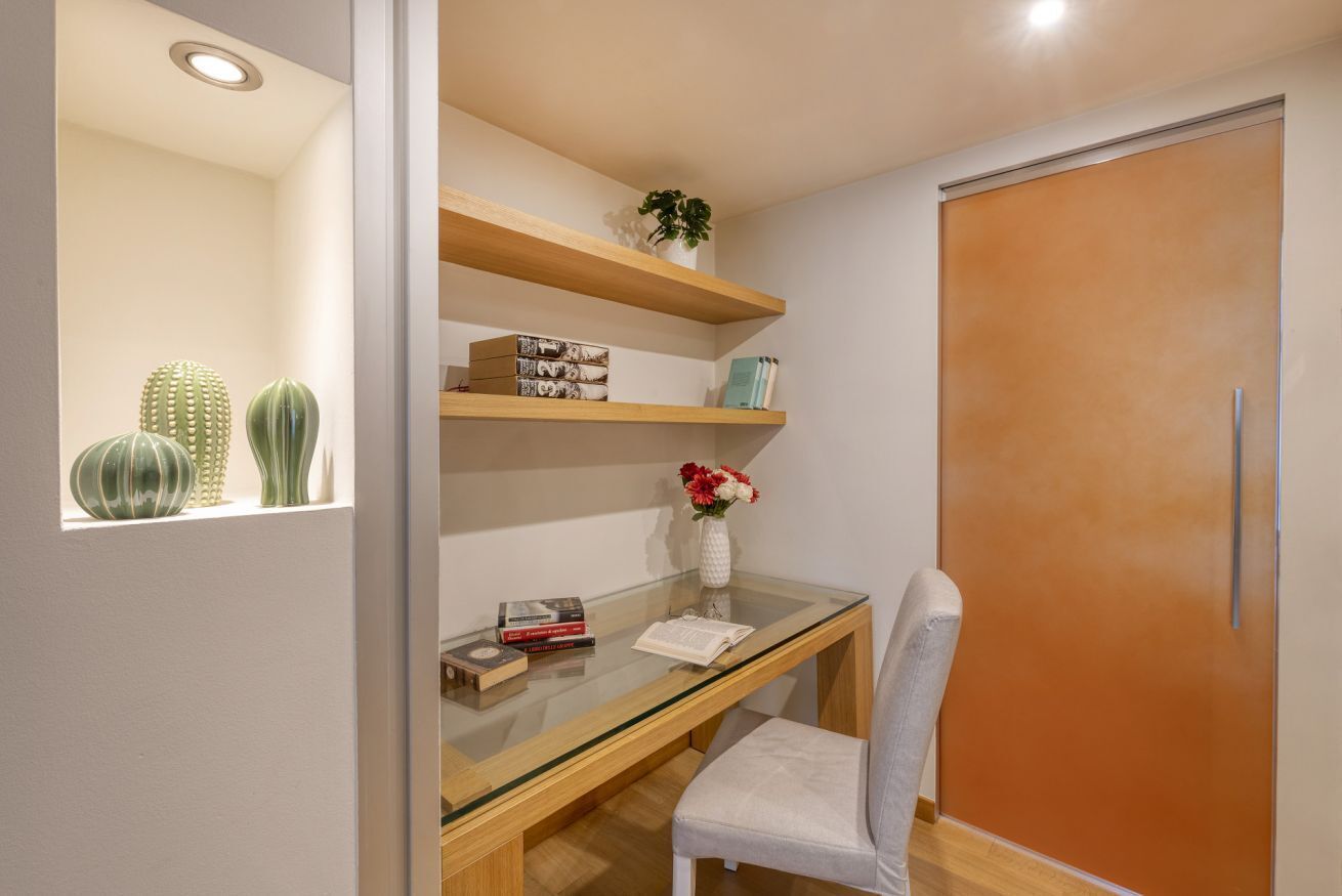 المنشأة من الداخل