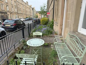 Family Apartment, City View | Terrace/patio - Splendid 2bed Apt near Haymarket (Edinburgh)